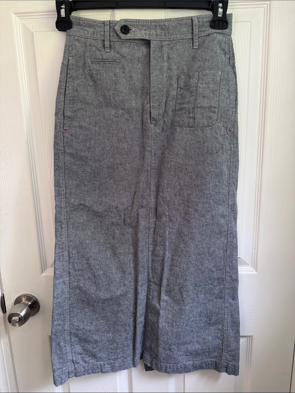 Uniqlo Gray Navy Blue Maxi Skirt with Front Patch Pocket Size 2